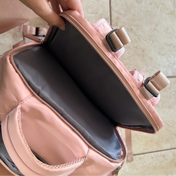 Amazon travel backpack - Picture 12 of 12